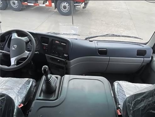 Diesel 170HP Power Custom Off Road Veículos Militares 4x4 Ônibus 6m Carroceria 17 Assentos