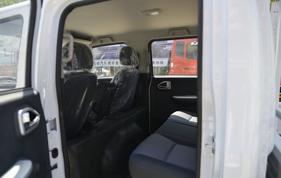 motor diesel Lorry Truck Double Row pequeno do caminhão 4x2 da carga da luz 4.5T 5 assentos