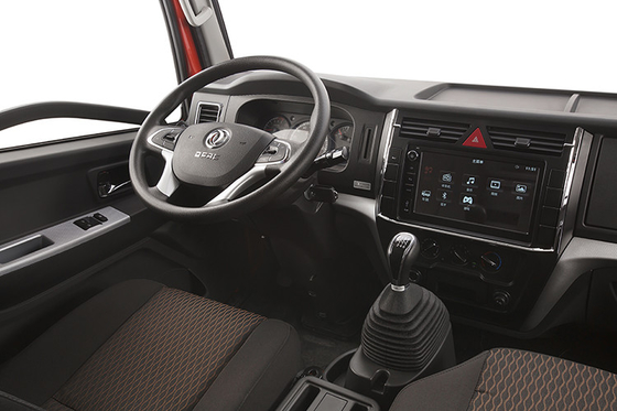 caminhão GVW 3.5T da carga da luz de Dongfeng da largura de 1730mm - 4.5T táxi NISSAN Engine