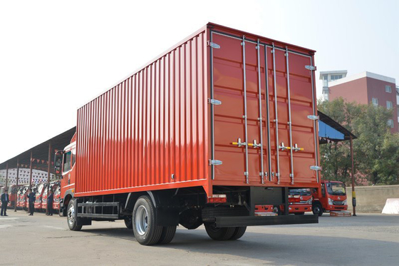 4x2 6 veículos diesel do caminhão de entrega da carga do veículo com rodas 3950mm Cummins Engine