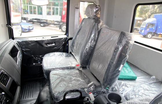Cerca média Transport Cargo Truck deixado o caminhão diesel do Cyl da movimentação 6