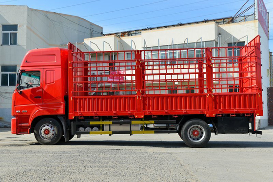 Fileira de DongFeng D9K 4x2 do caminhão de Delivery Cargo Transport da cerca única