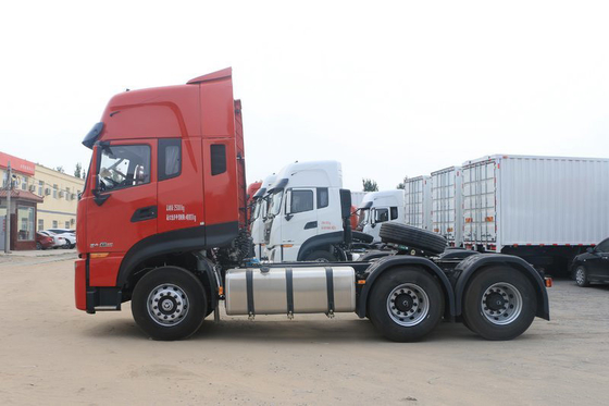 Caminhão diesel 560hp Max Torque do trator de Dongfeng 2650N.m para transportar bens