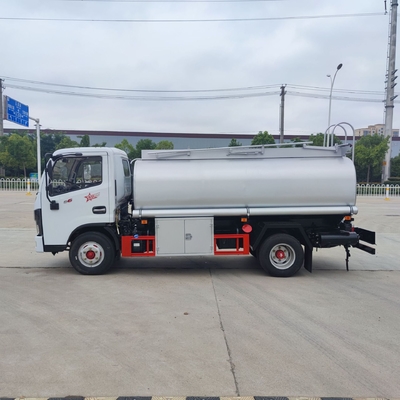 Caminhão do transporte do óleo do querosene de Cbm da roda 4,5 do caminhão de petroleiro 4x2 do combustível diesel da gasolina