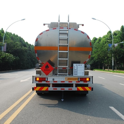 O transporte do carro do motor diesel de DONGFENG transporta 8x4 27 cbm 400 HP GVW 32000KG