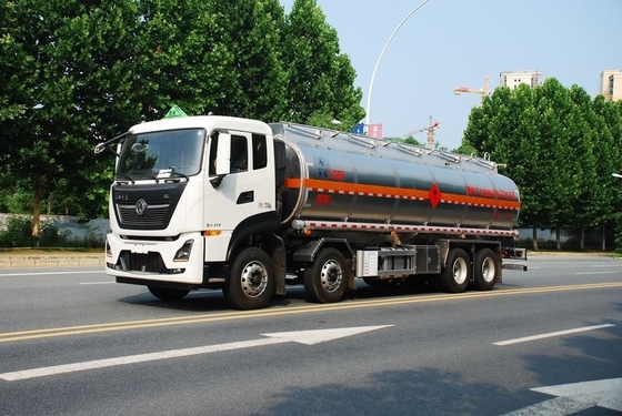 O transporte do carro do motor diesel de DONGFENG transporta 8x4 27 cbm 400 HP GVW 32000KG